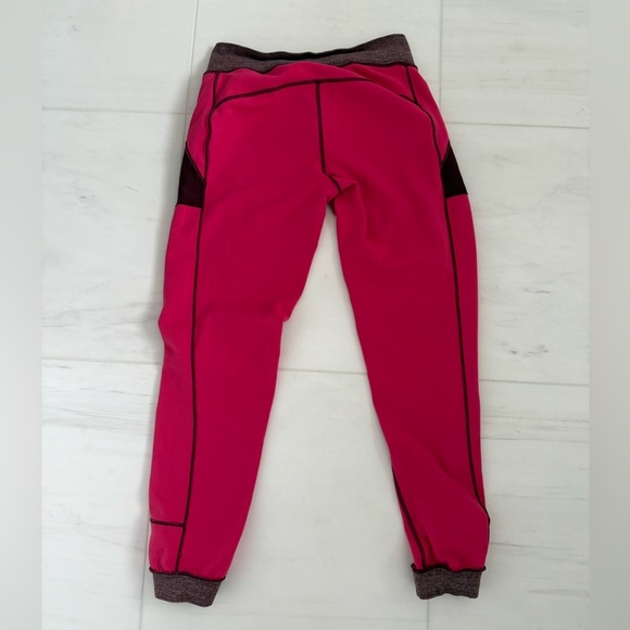 LULULEMON Base Runner Pant III in Heathered Bordeaux Drama / Bon Bon - Picture 15 of 16